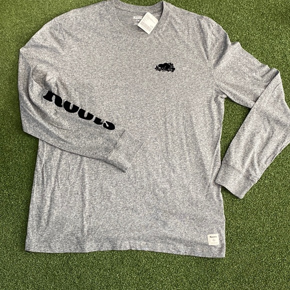 ROOTS long sleeve tshirt - Picture 1 of 6